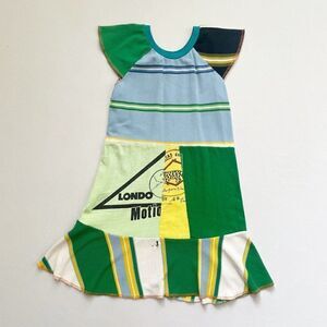CourtneyCourtney Short Sleeve Green Girls Dress 5/6 Motif Twirl Skirt Upcycled